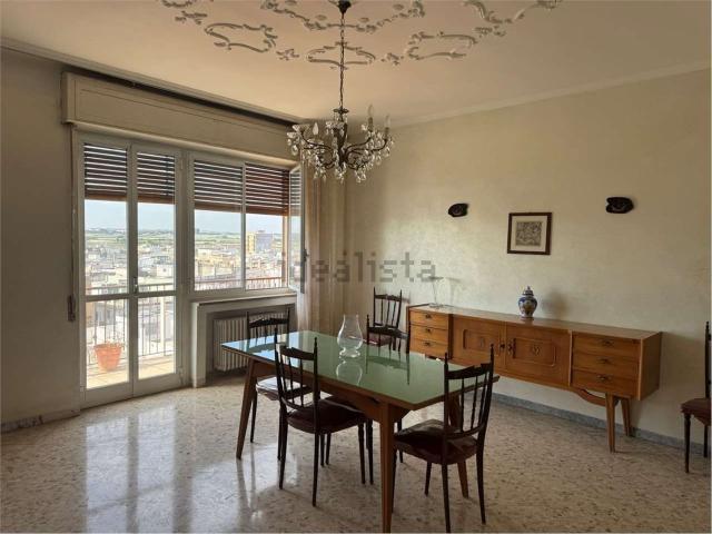 Appartamento in vendita di 140 m² in Via Cianciaruso, 36