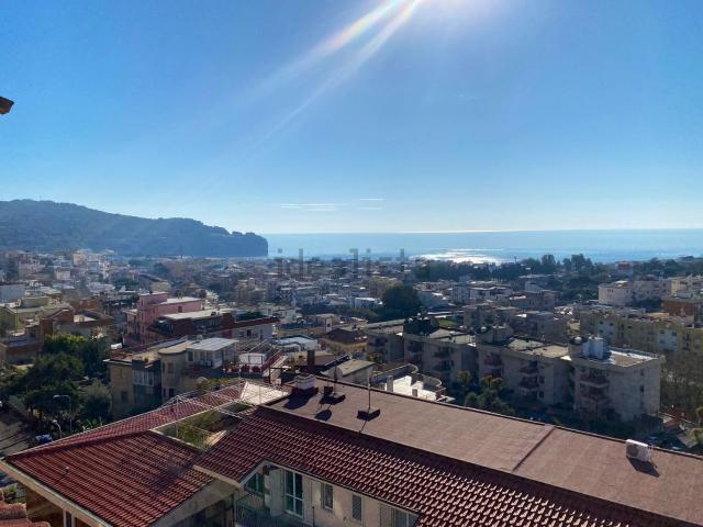 Appartamento in vendita di 140 m² in Via Cuostile, 35