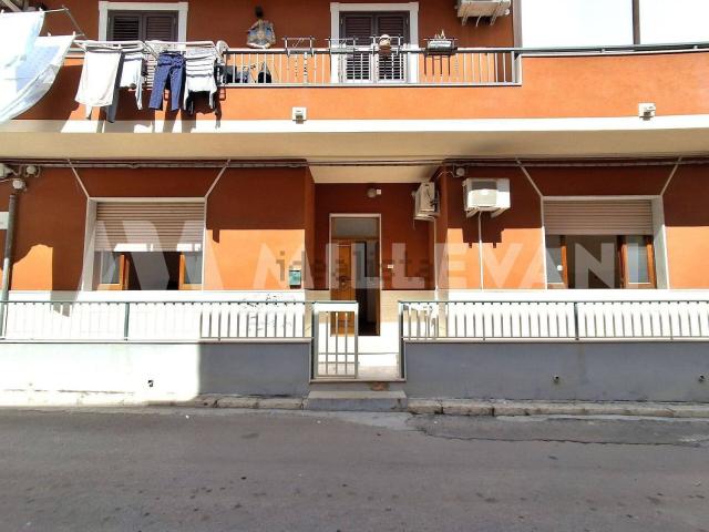 Appartamento in vendita di 140 m² in Via A. Amore, 34