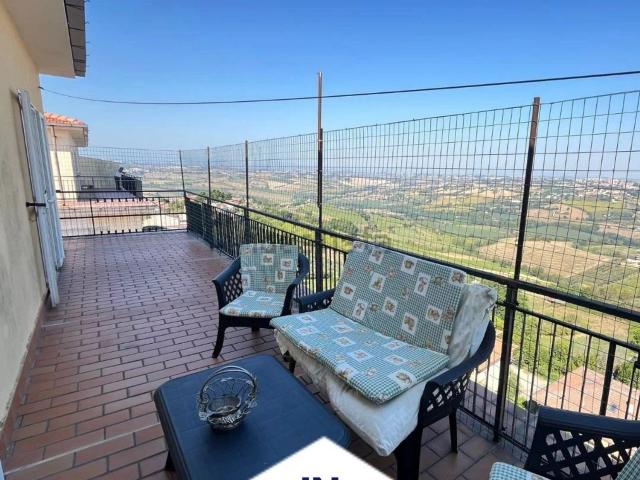 Appartamento in vendita di 140 m² in Via A.Gramsci, 40