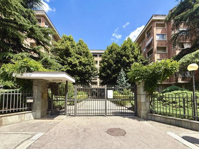 Appartamento in vendita di 140 m² in Via Amedeo Ugolini, 9