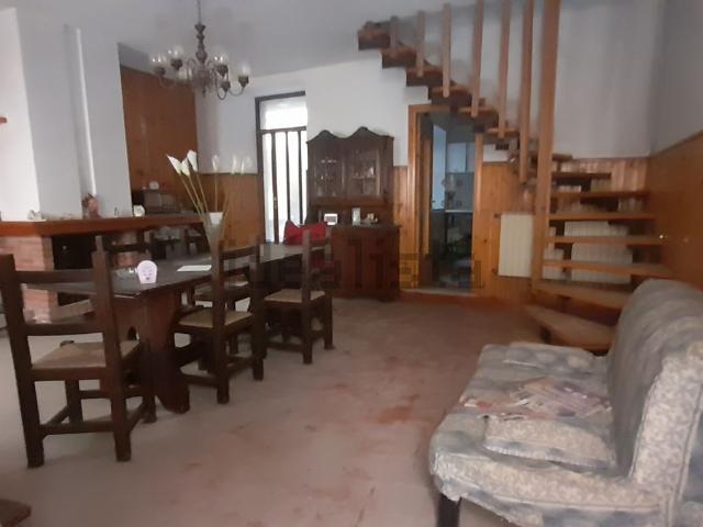 Appartamento in vendita di 140 m² in Via Antiche Terme