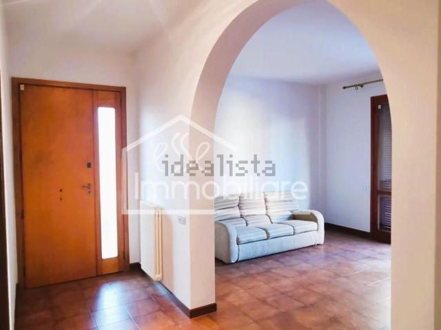 Appartamento in vendita di 140 m² in Via Antonio Bramante, 50053
