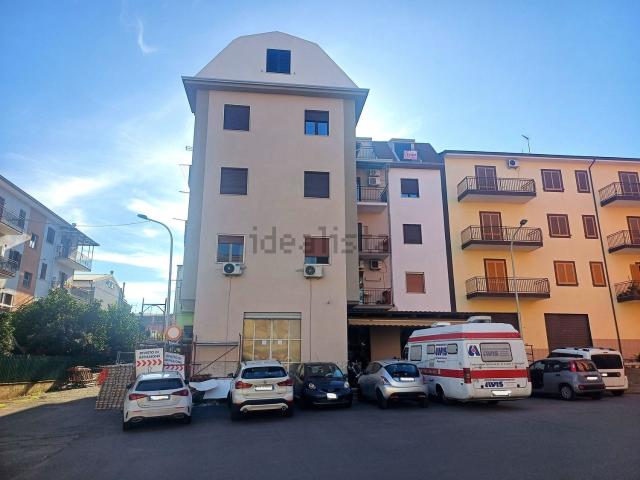 Appartamento in vendita di 140 m² in Via Abetone, 4