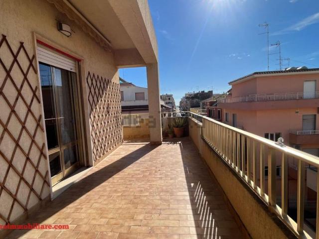 Appartamento in vendita di 140 m² in Via Alcide De Gasperi, 1183