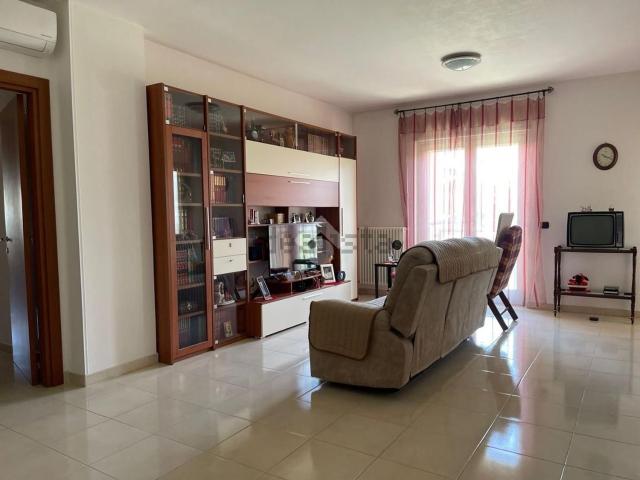 Appartamento in vendita di 140 m² in Via Alcide de Gasperi