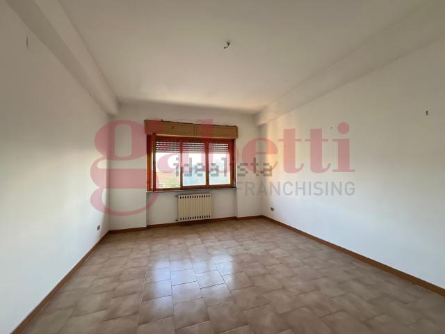Appartamento in vendita di 140 m² in Via Aldo Moro, 1