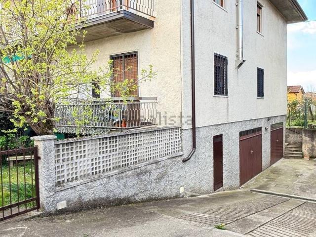 Appartamento in vendita di 140 m² in Via Aldo Moro