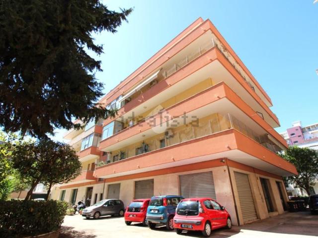 Appartamento in vendita di 140 m² in Via Alessandro Valignani, 24