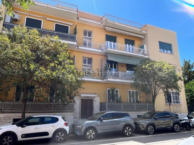 Appartamento in vendita di 140 m² in Via Alfonso di Vestea, 92