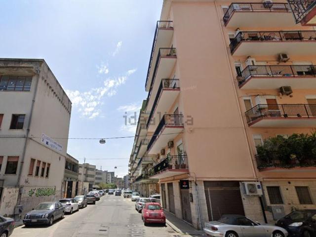 Appartamento in vendita di 140 m² in Via Alfonso Frangipane Traversa Trapani II, 15