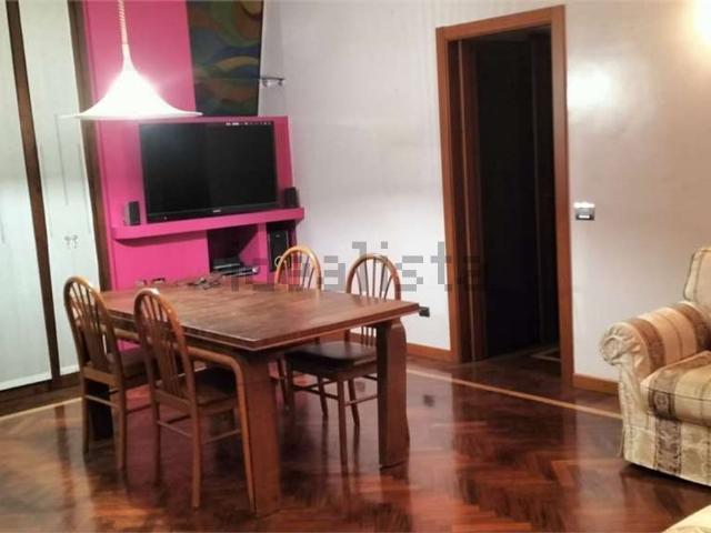 Appartamento in vendita di 140 m² in Via Arturo Carlo Jemolo, 6