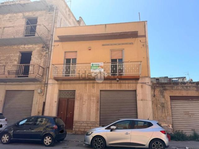 Appartamento in vendita di 253 m² in Via Archi, 56