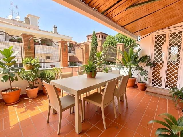 Appartamento in vendita di 140 m² in Via Asmara, 2