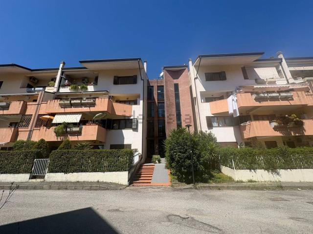 Appartamento in vendita di 140 m² in Via Atene