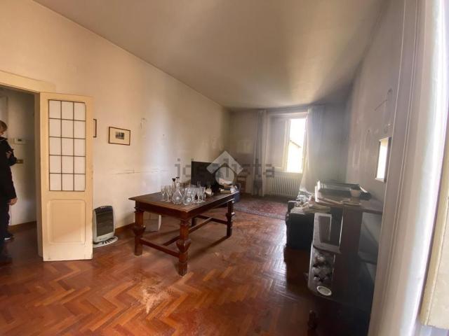 Appartamento in vendita di 140 m² in Via Borgonuovo, 103