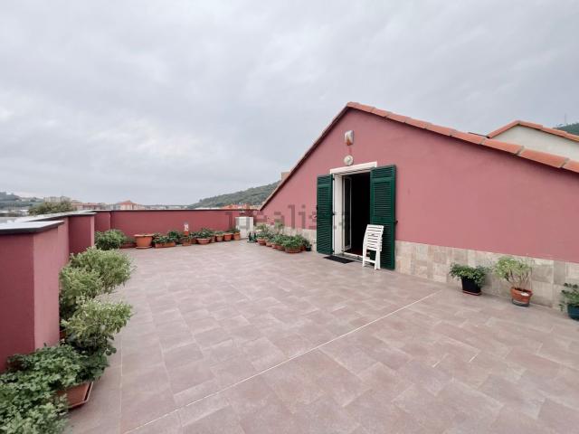 Appartamento in vendita di 140 m² in Via Beato Antonio Botta