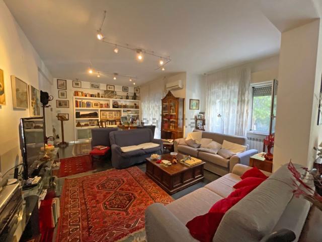 Appartamento in vendita di 140 m² in Via belgio
