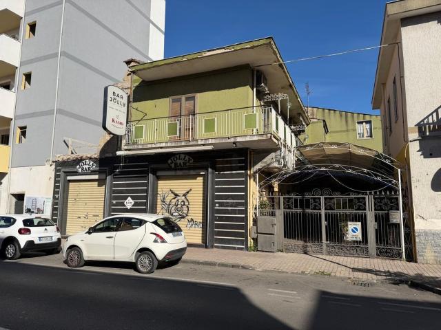 Appartamento in vendita di 140 m² in Via Belvedere, 10