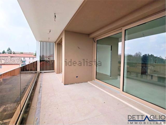 Appartamento in vendita di 140 m² in Via Bissuola