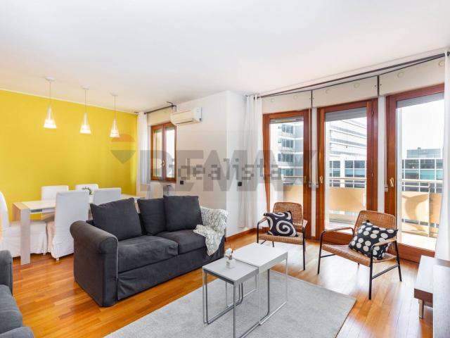 Appartamento in vendita di 140 m² in Via Bruxelles, 3