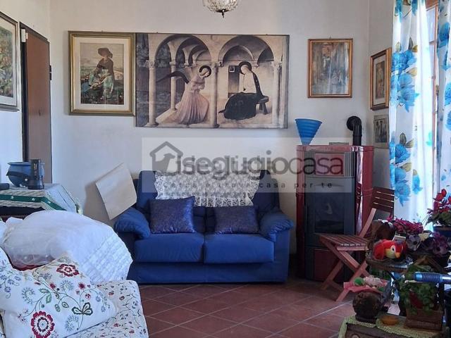 Appartamento in vendita di 140 m² in Via Braccianese Claudia