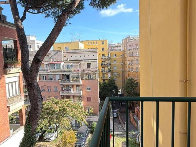 Appartamento in vendita di 140 m² in Via Bradano