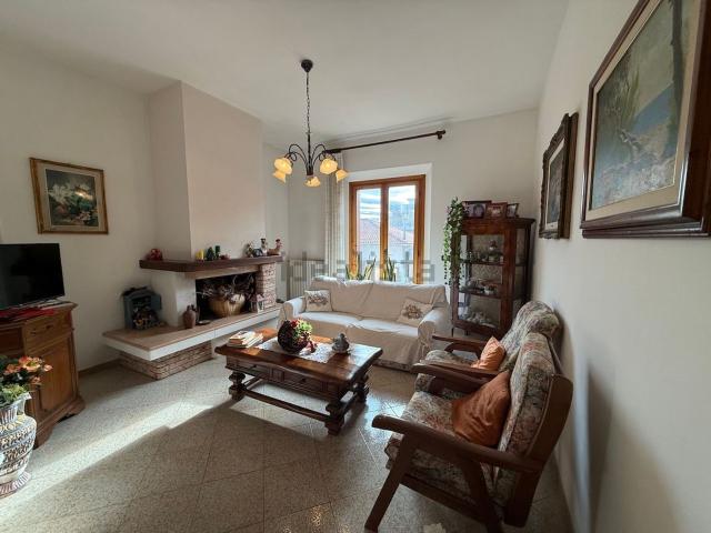 Appartamento in vendita di 140 m² in Via G. E. Modigliani