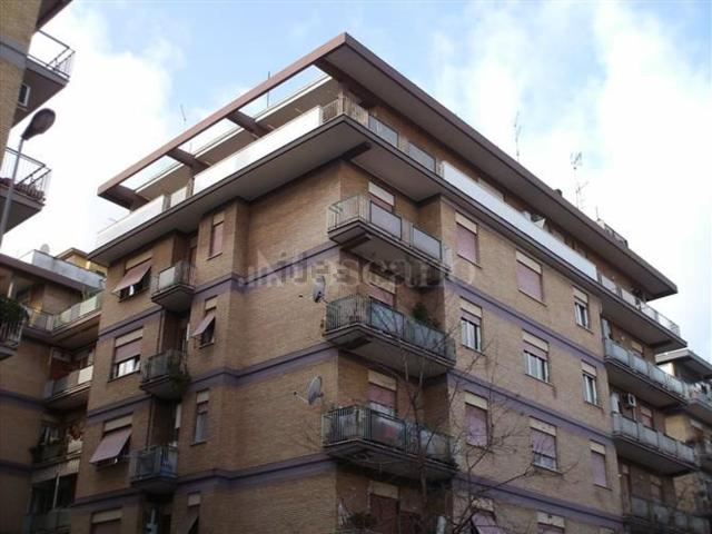 Appartamento in vendita di 140 m² in Via Galeazzo Sommi Picenardi