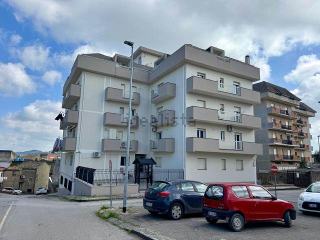 Appartamento in vendita di 140 m² in Via Genova, 1