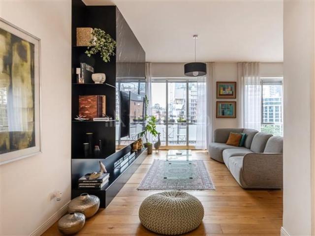 Appartamento in vendita di 140 m² in Via Giuseppe Parini