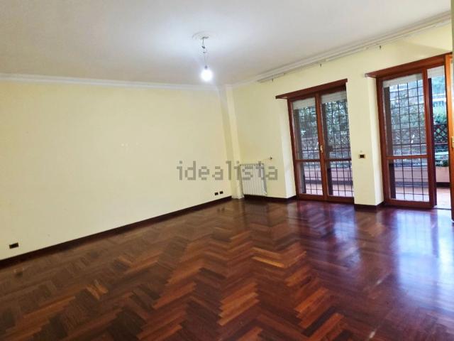 Appartamento in vendita di 140 m² in Via Giulio Galli