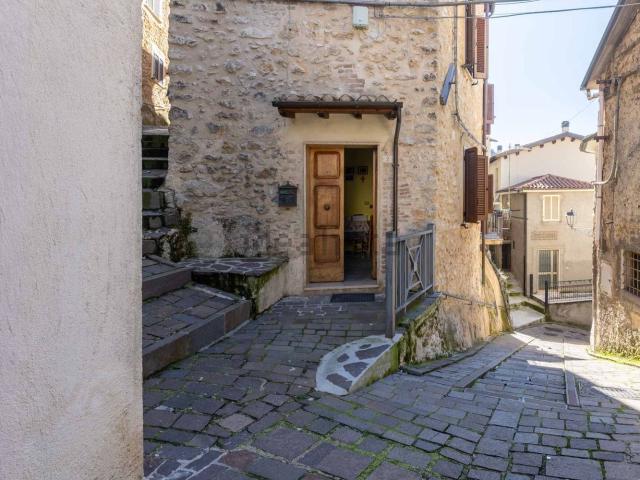 Appartamento in vendita di 140 m² in Via Giuseppe Garibaldi