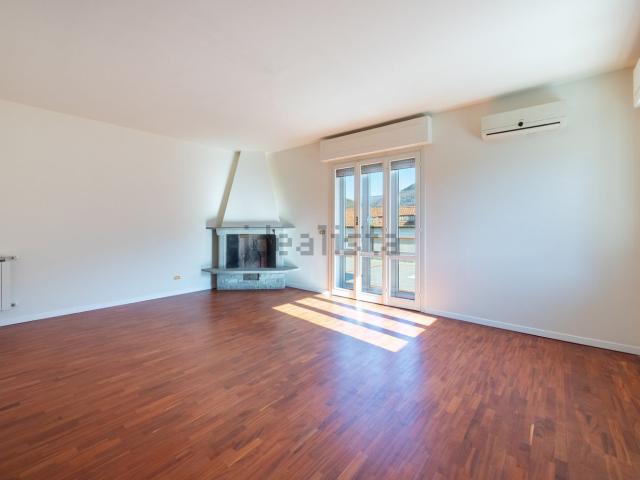 Appartamento in vendita di 140 m² in Via Giuseppe Giusti