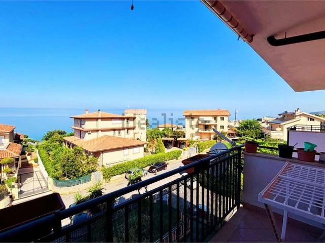 Appartamento in vendita di 140 m² in Via Giuseppe Fiorillo