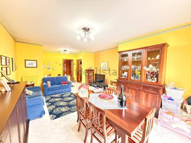 Appartamento in vendita di 140 m² in Via Giuseppe Mazzini, 12