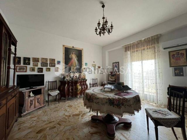 Appartamento in vendita di 140 m² in Via Giuseppe Mazzini, 38