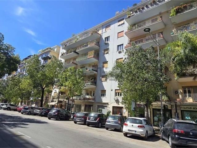 Appartamento in vendita di 140 m² in Via Giuseppe Sciuti, 222
