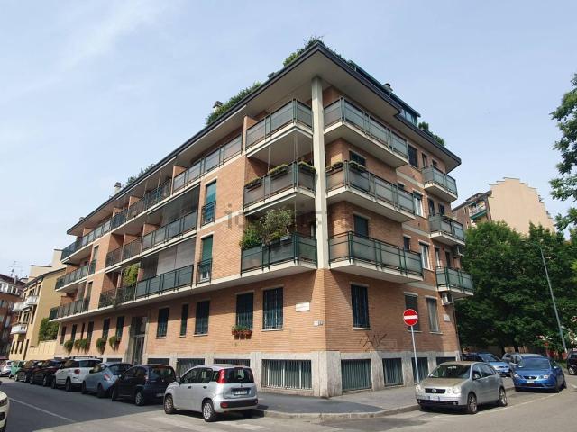 Appartamento in vendita di 140 m² in Via Giuseppe Sercognani, 23