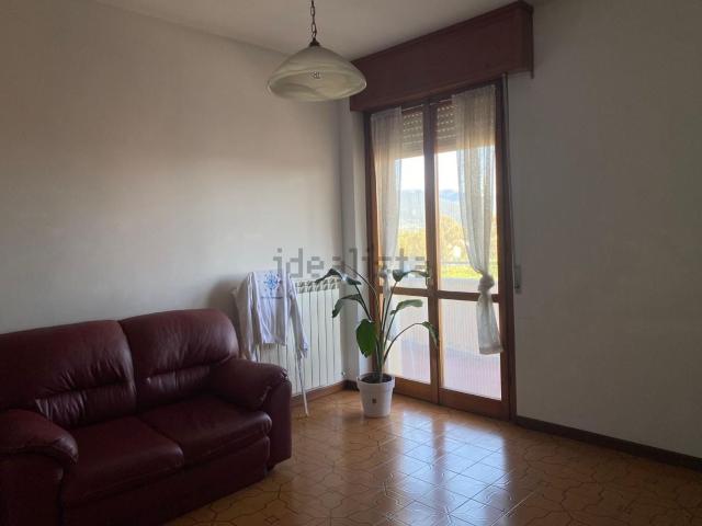 Appartamento in vendita di 140 m² in Via Giuseppe Parini, 2