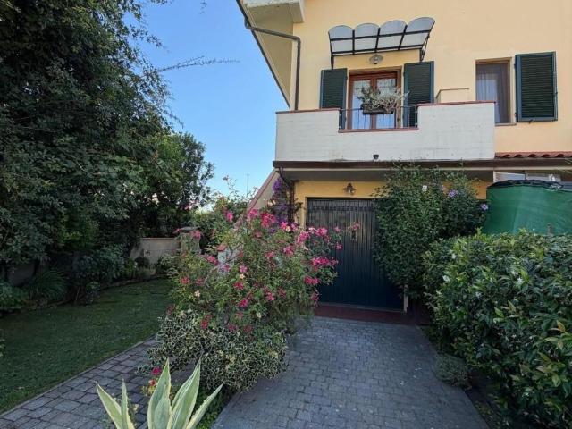 Appartamento in vendita di 140 m² in Via Giuseppe Verdi, 25