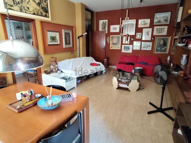 Appartamento in vendita di 140 m² in Via Giuseppe Vitali