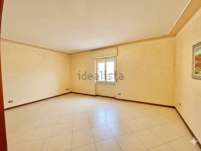 Appartamento in vendita di 140 m² in Via Giacomo Ulivi