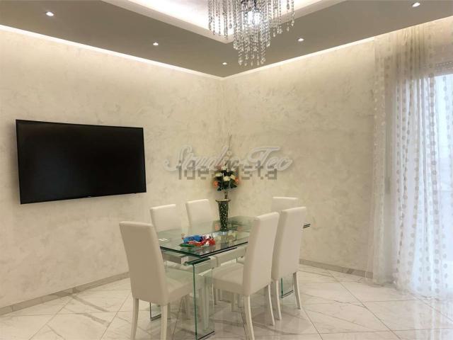 Appartamento in vendita di 140 m² in Via Giacomo Battuzzi