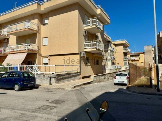 Appartamento in vendita di 140 m² in Via Giacomo Leopardi