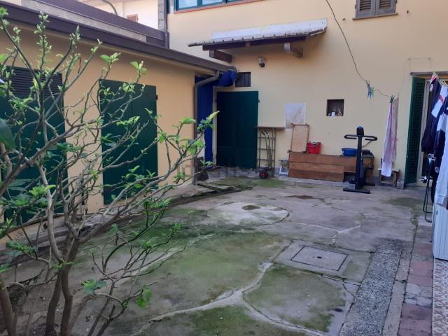 Appartamento in vendita di 140 m² in Via Giacomo Matteotti