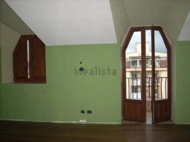 Appartamento in vendita di 140 m² in Via Giosuè Carducci