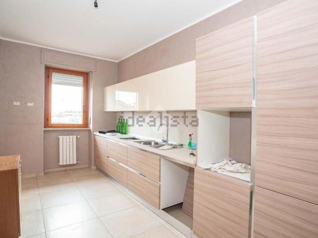 Appartamento in vendita di 140 m² in Via Giosuè Carducci, 5