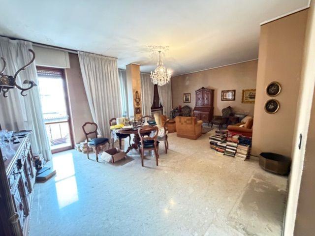 Appartamento in vendita di 140 m² in Via Giorgio Solero, 18