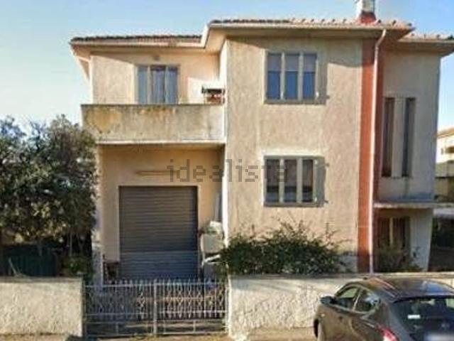 Appartamento in vendita di 140 m² in Via Giovanni Cantini